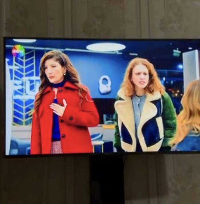 Срочно продаётся телевизор LG 50