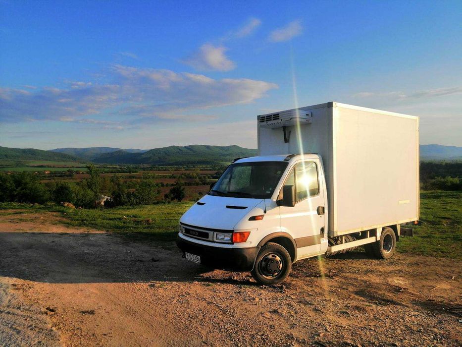 Транспортни услуги с хладилен бус