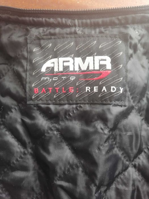 Яке, каска, панталон, ръкавици за мотор