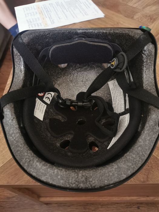 Vând casca biciclete