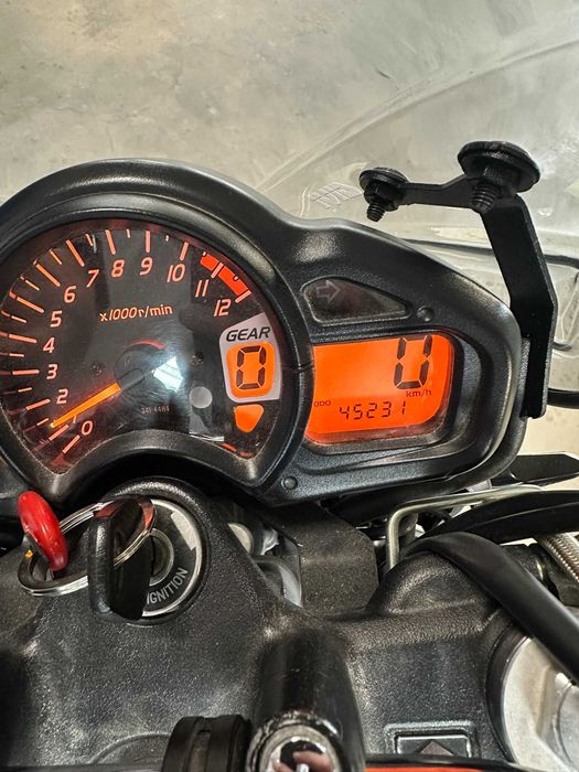Suzuki Gladius SFV650 ABS 2013 45k km 3500E