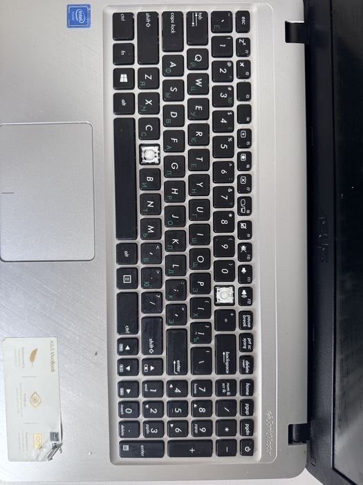 Продам ноутбук ASUS.