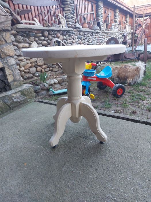 Маса от дърво(кръгла маса)