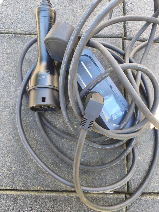 Зарядно за електромобили EV Charger 16A (монофазно, до 3.7 kW, IP66