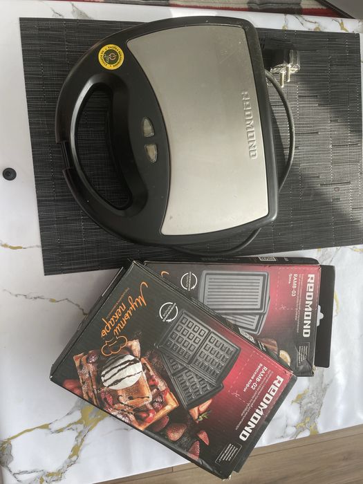 Redmond вафельница с панелями