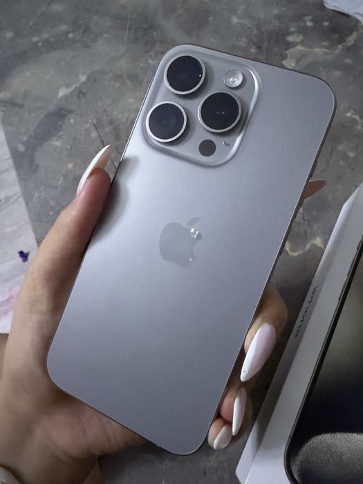 Iphone 15 pro (256gb)
