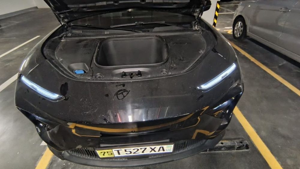 Chery Kampanyaga tegishli Nomi Aiqar EQ7 Elektromobil
