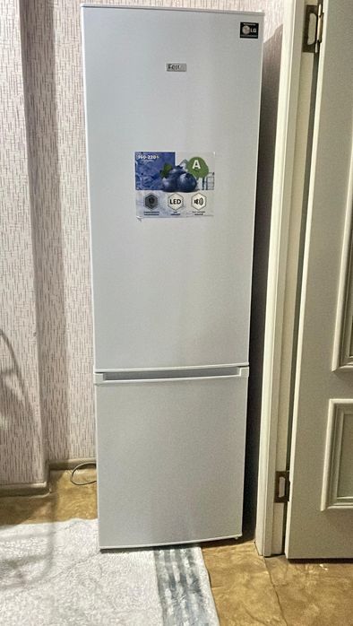 Новый  холодильник утып алгам усталмаган