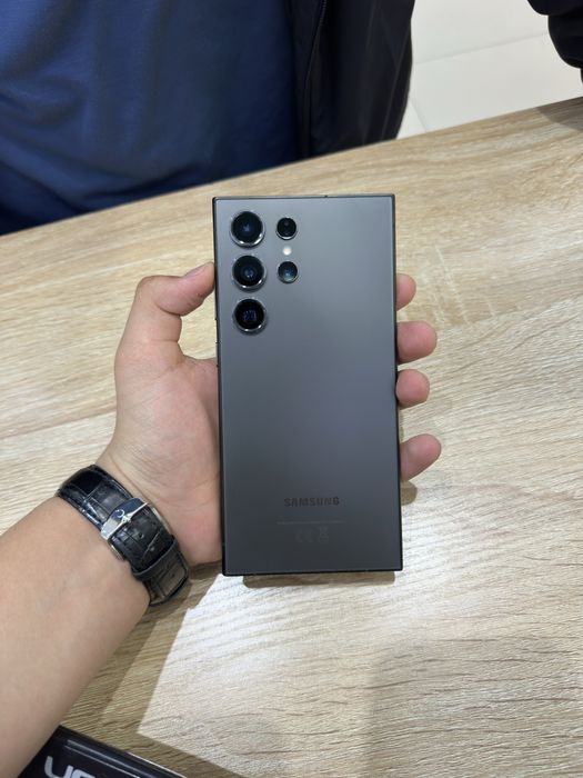 Samsung s 24 ultra 256 ideal