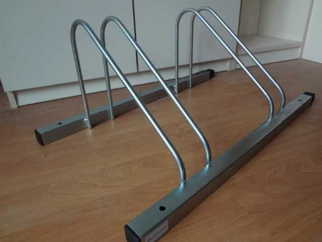 Стойка за паркиране на колело