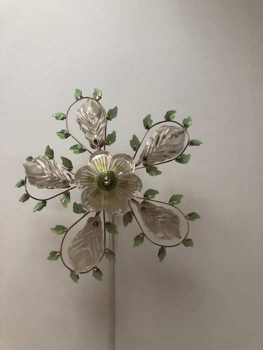 Мебель для спальни и люстры