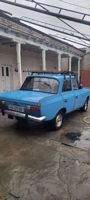 Moskvich 1990 holati yaxshi