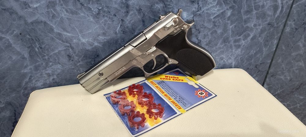 Масивен метален пистолет с капси COLT +96 бр. капси