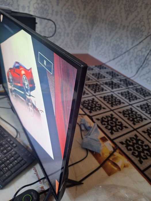 Продаеться телевизор Leadbros состояние хороши