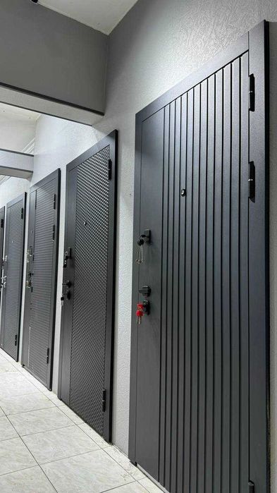 Межкомнатные двери. Temir Mdf eshiklar. Входные Металлические двери.