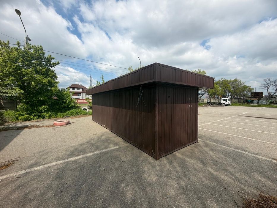 Vand sau schimb Container  metalic