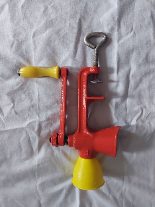 Mașină de măcinat mac