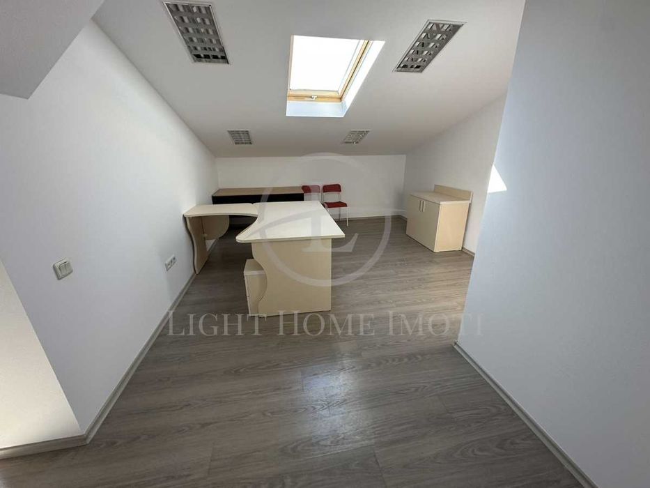 Продава се Офис в Пловдив, Централна гара - 213 кв.м за 918 €/кв.м - Снимка #4