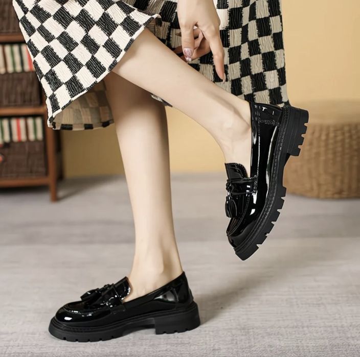 Женская обувь лоферы