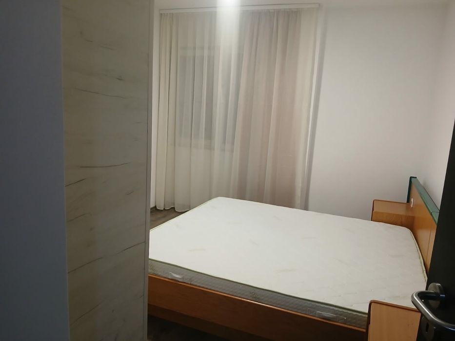 Apartament de inchiriat 2 camere decomandat Calea Moldovei nr 44B