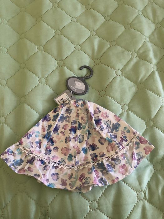 Детски дрехи- боди, панталон, рокля, блуза, шапка 6-9 мес. Чисто нови