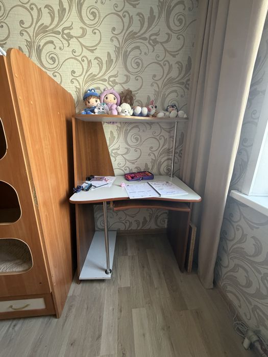 Стол компьютерный