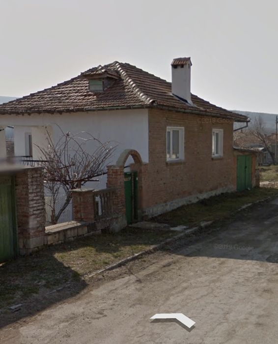 Продава се Къща в Дългопол - 900 кв.м за 57 €/кв.м - Снимка #1