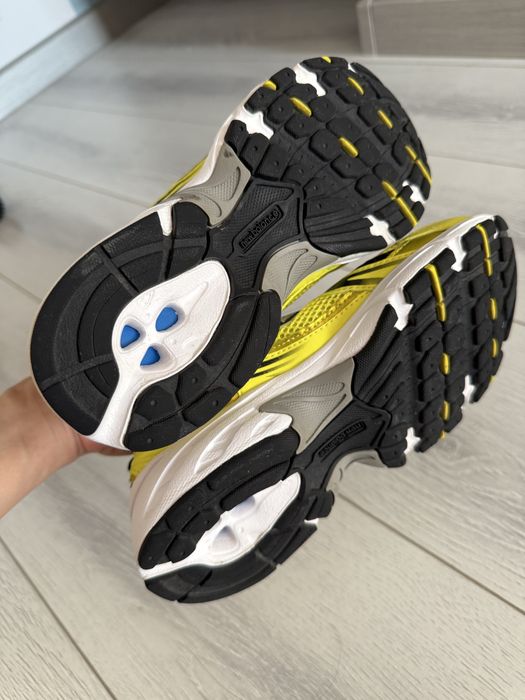 Продам крутые кросовки