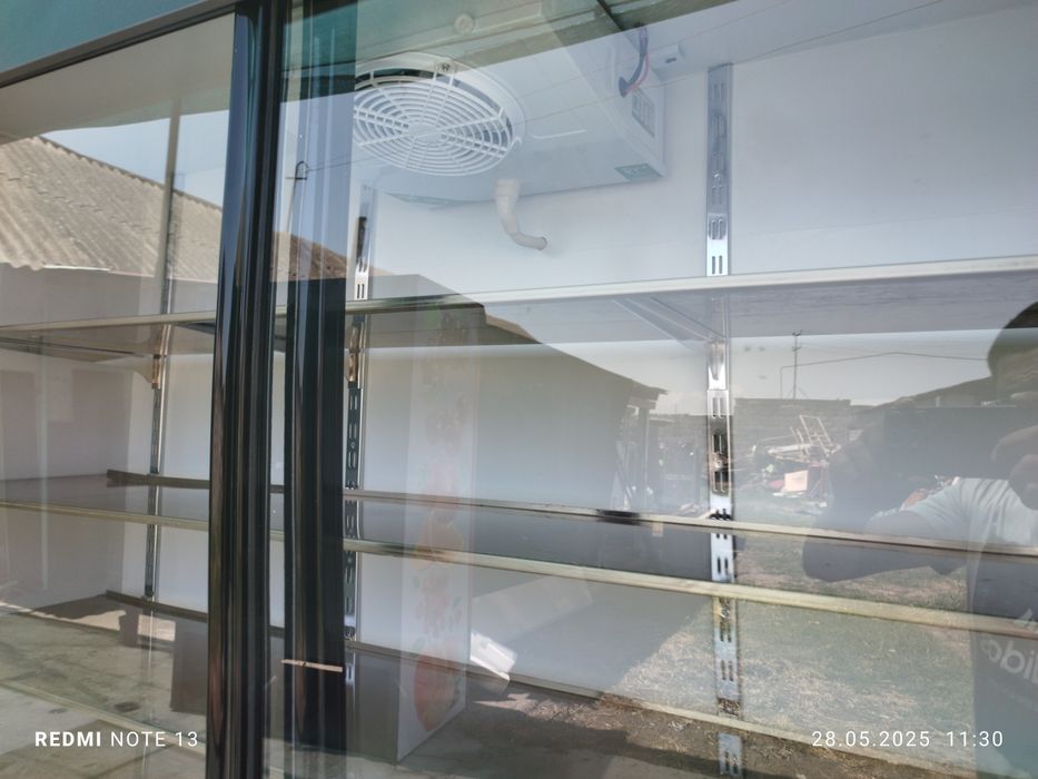 витрина холодильник