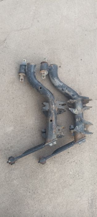 Задние рычаги Honda CR-V 2 02-06