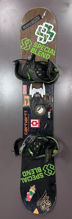 Placa snowboard Forum si boots Deeluxe