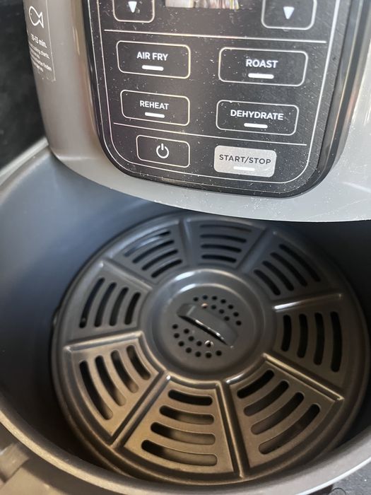 Air Fryer Ninja  без следи от употреба