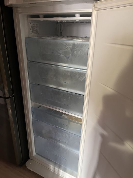 Морозильник бирюса