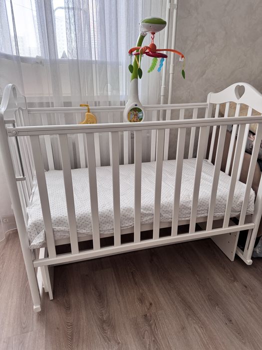 Продам детскую кроватку