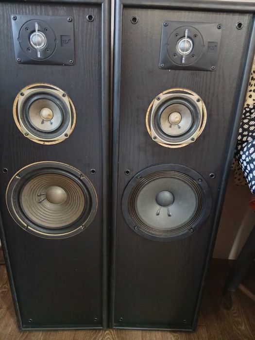 Boxe jbl tlx 710