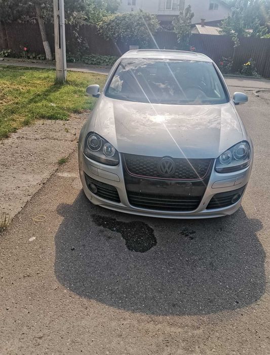 Vând VW Golf 5 motor 2.0 diesel, 140 cp