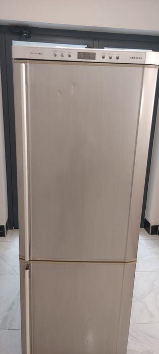 Продам холодильник  Samsung