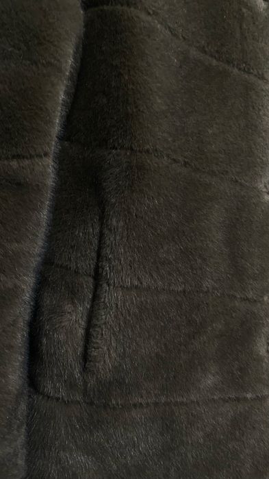 Продам шубу б/у в отличном  состоянии