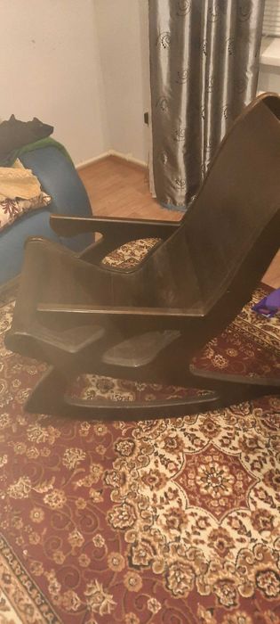 Продам кресло качалку