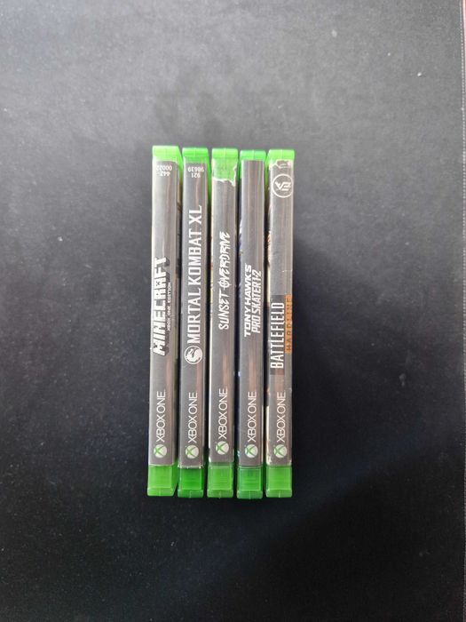 Xbox One Fat 1TB + Kinect + 2 controllere + 5 jocuri