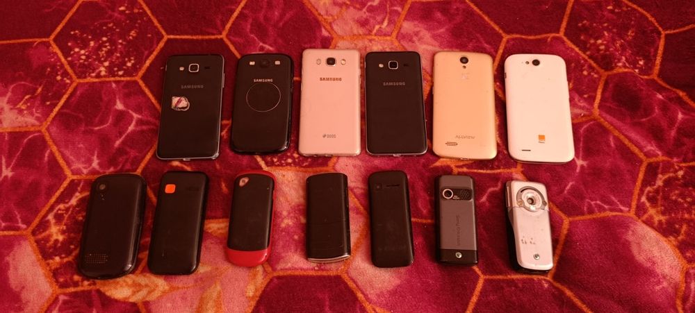 Telefoane pentru piese