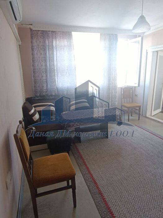 Дава се под наем Двустаен апартамент в Шумен, Тракия - 68 кв.м за 229.5 € - Снимка #4