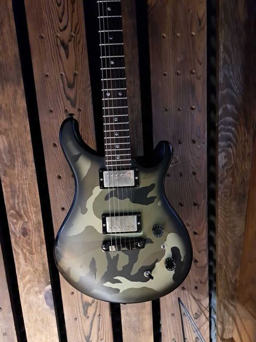 Продавам електрическа китара PRS SE Standart
