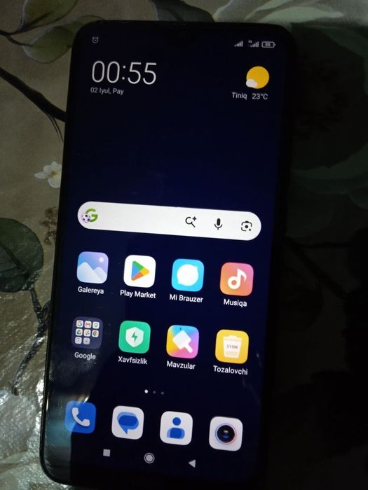 Redmi 8 yaxshi holatda