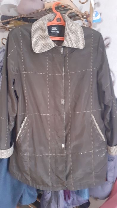 Ветровки женские