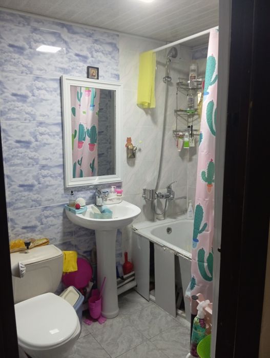 Продается 3 комнатная квартира.