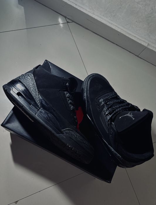 Jordan 3 Black Cat