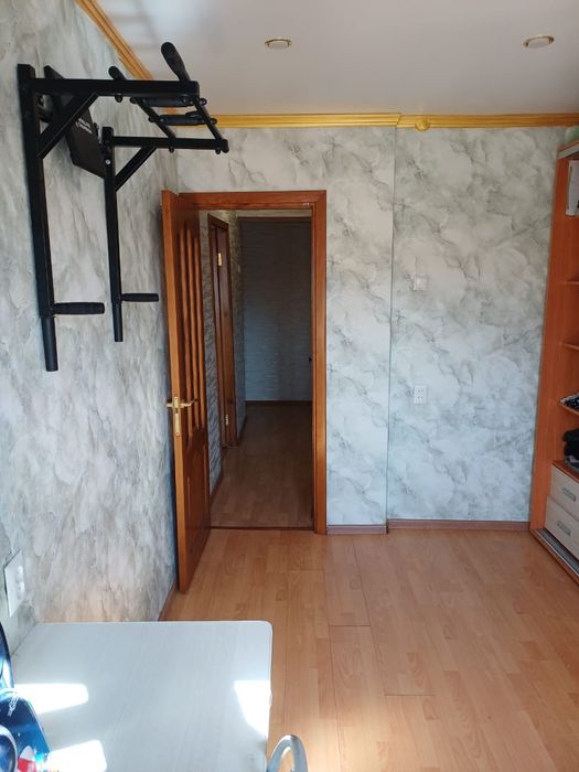 Продаётся 4-х комнатная квартира.