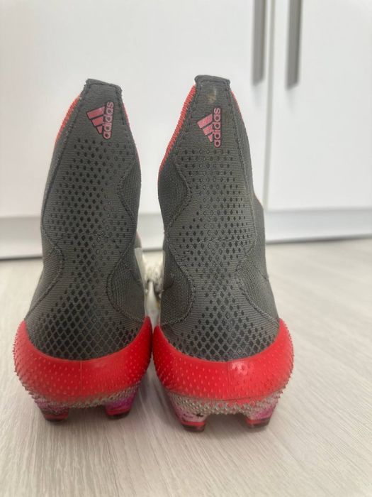 Бутсы футбольные