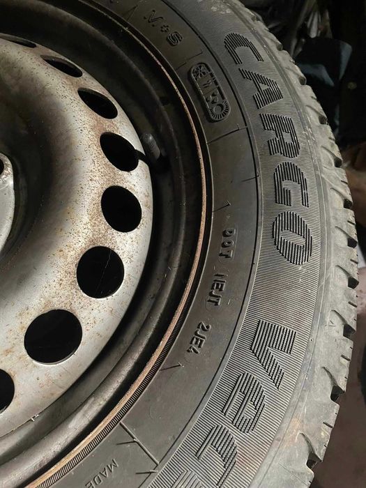 2 roti R16/65/215 C  cu anvelope all season GoodYear